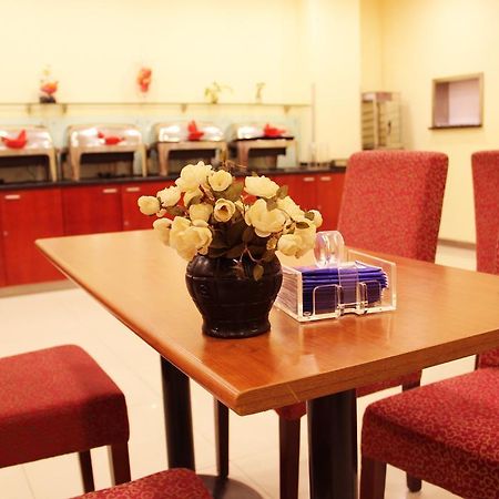 Hanting Express Shanghai Xinzhuang South Square מראה חיצוני תמונה